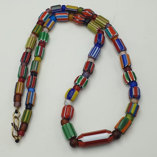Vintage Venetian African Style Glass Chevron Beads Long necklace - 第 2/13 張圖片