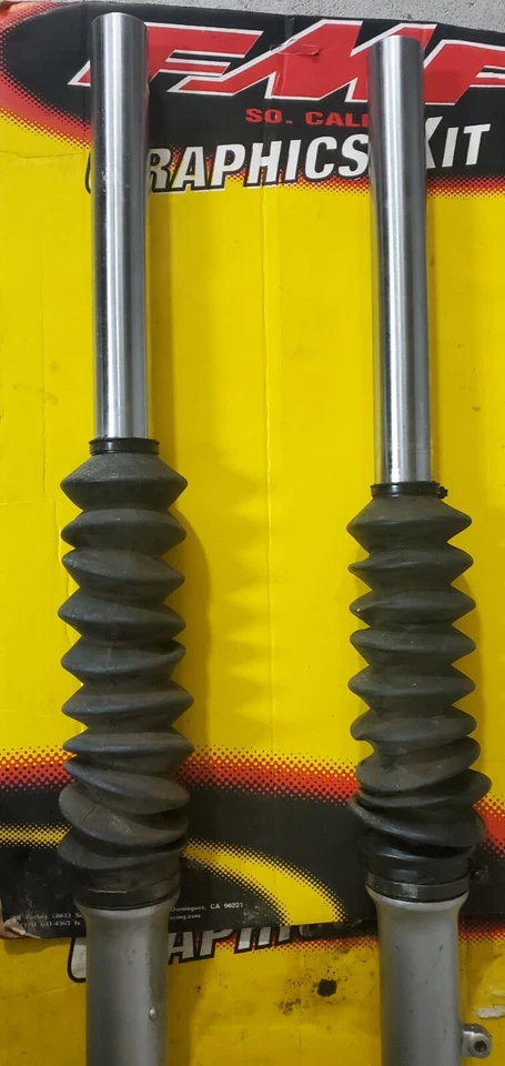  HORQUILLAS DELANTERAS YAMAHA RT180 OEM. Foto 4 de 4