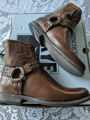 New in Box Womens FRYE Phillip Studded Harness Boot Cognac 76491 Size 6.5M