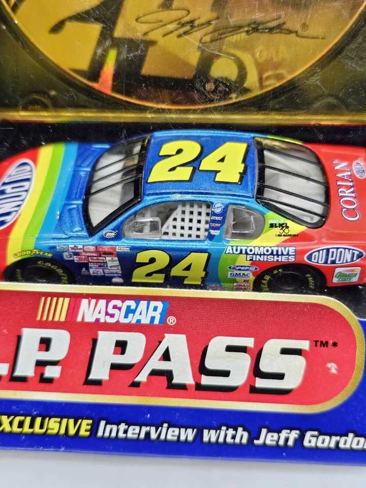 Hasbro Winner Circle Jeff Gordon Interactive CD Rom Nascar VIP Pass 1/43 Diecast - Image 3 of 4