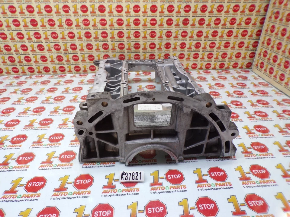 Chrysler 200 2015 2,4 L cárter de aceite superior 68248624AA fabricante original Foto 4 de 4