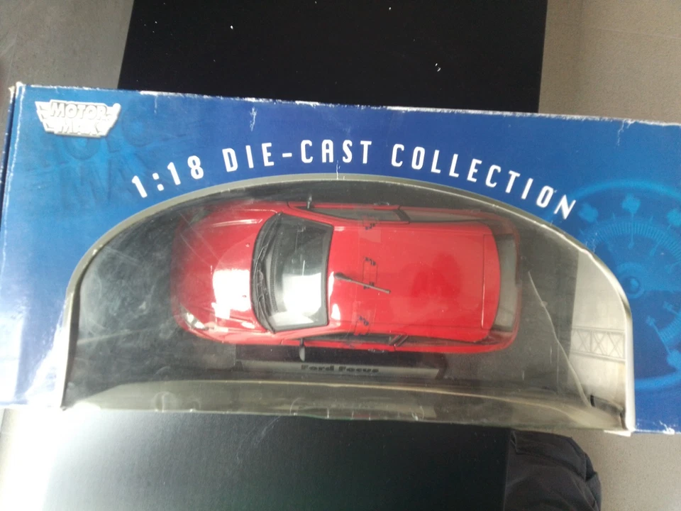 FORD FOCUS 1:18 MOTORMAX - Immagine 2 di 4