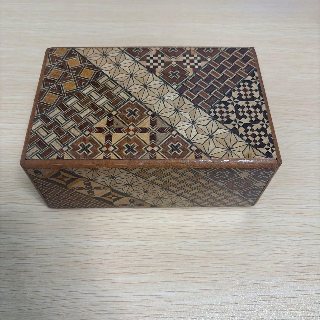 Karakuri Puzzle Box Yosegi Marquetry size 14 5 cm x 9 5 cm 15 steps