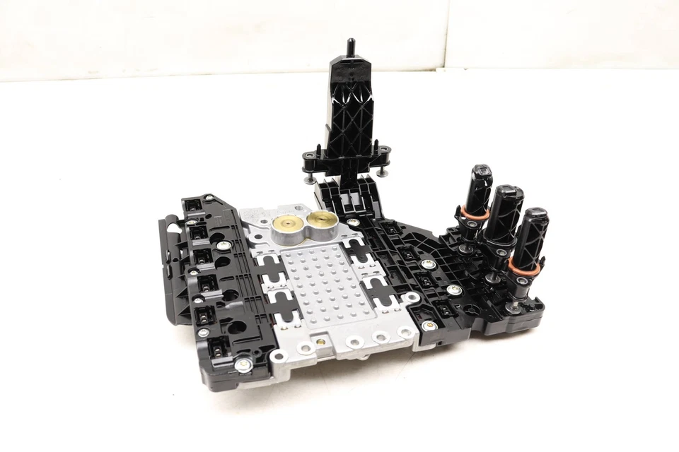 2015-2018 BMW M3 3.0L - Transmission Valve BODY 7850242 - Image 3 of 4