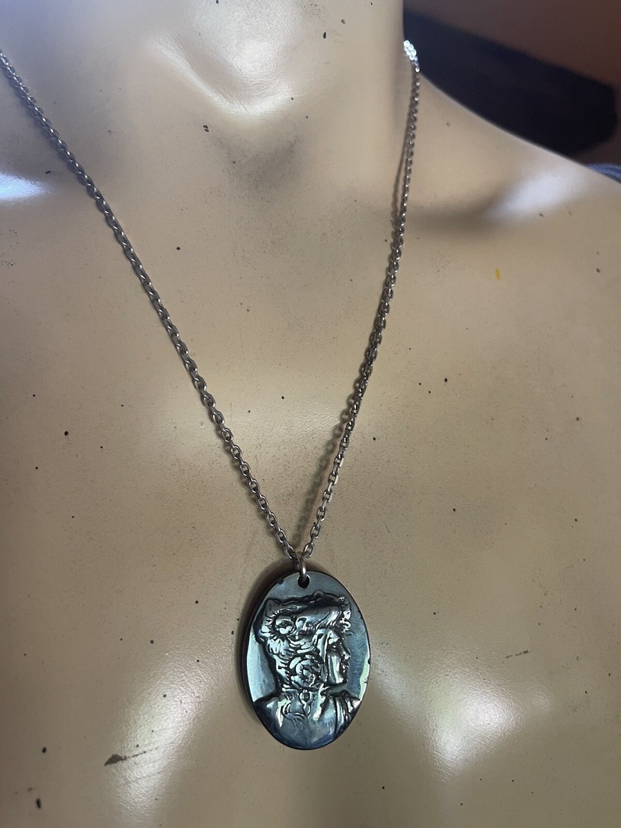 Pendentif Médaillon Hématite Sculpté - Profil D'Alexandre Le Grand - Chaîne Argent 925 - Occasion