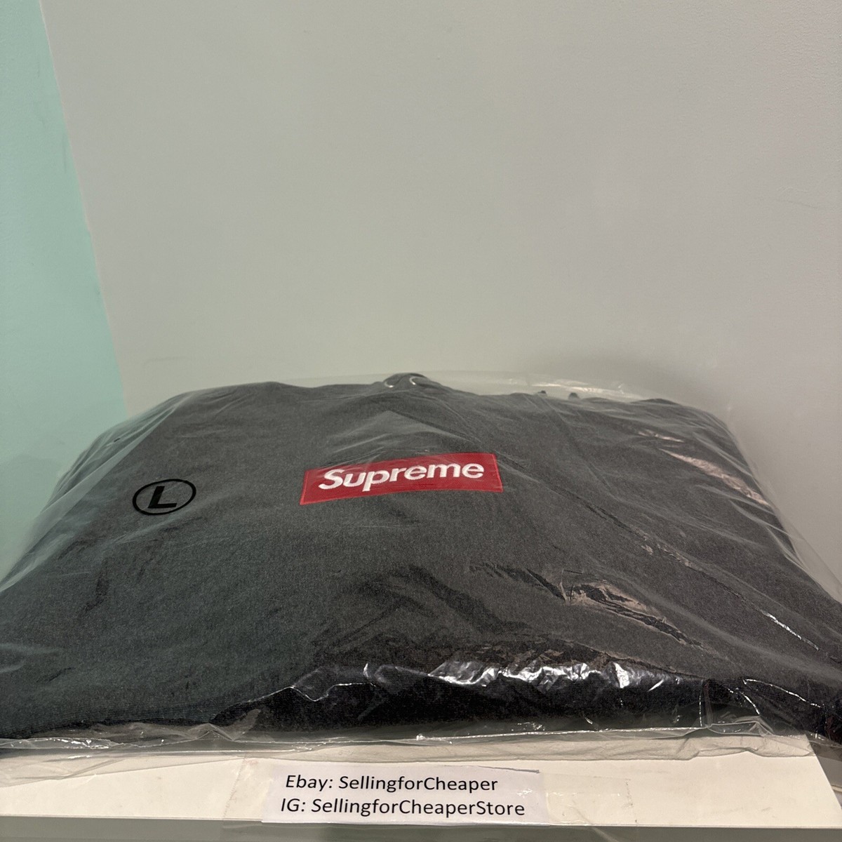 L Supreme Box Logo Hooded Sweat Charcoal Sweatshirt Supreme Box 
