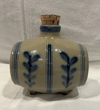 Vintage 2003 Rowe Pottery Historical Collection Swigger **Amazing Collectible**