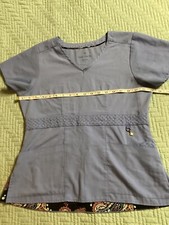 Ladies Vera Bradley Light Blue Scrub Top Size Small Floral Print Bottom Inside