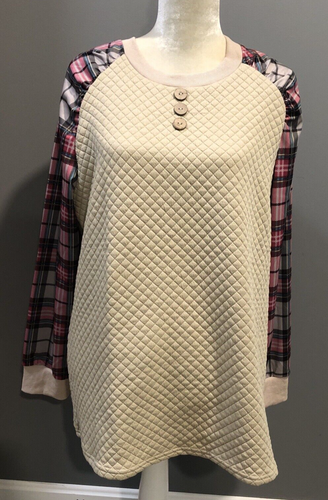 Camisa beige texturizada con mangas a cuadros talla grande para mujer - Imagen 4 de 16