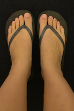 Juncture Women's 7/8 Flip Flops / Glitter Strap - BRAND NEW