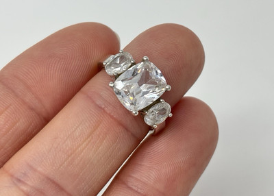 Avon NV Sterling Silver 925 CZ 3 Stone Trio Engagement Cocktail Ring Sz 5