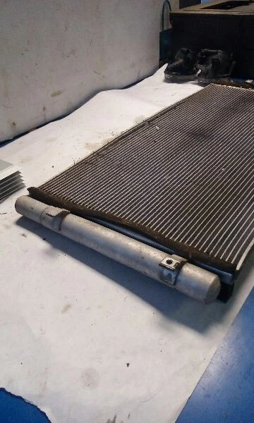 Condensador de aire acondicionado Hyundai Genesis 09-12 cupé Foto 3 de 4