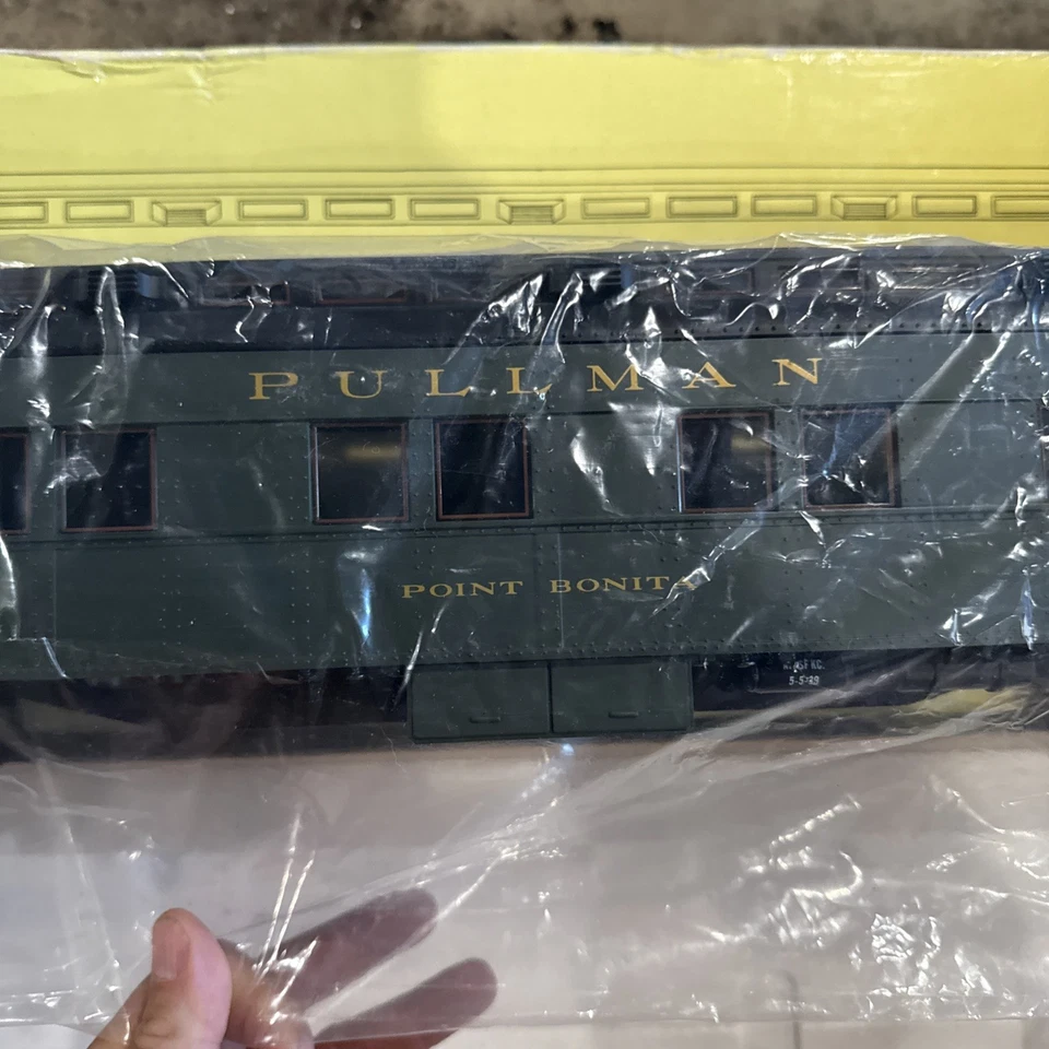 Aristocraft ART-31811 #1 Gauge ATSF SANTA FE Heavyweight Passenger Car - Image 4 of 4