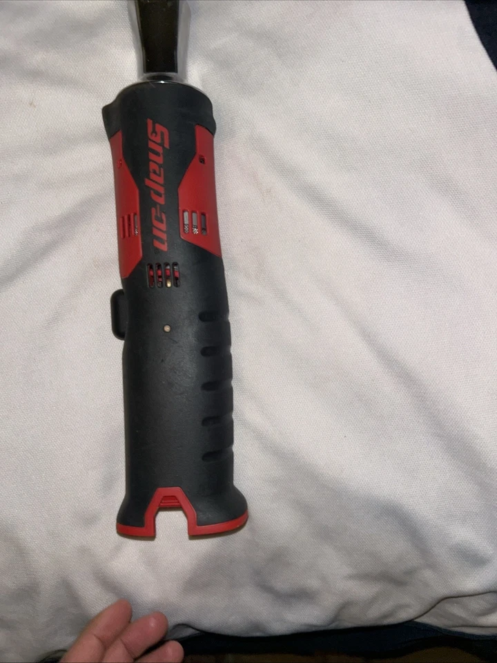 Totalmente Nuevo Es Una Herramienta de Trinquete Inalámbrica Snap-on CTR761C 3/8 14.4V Solo Sin Cargador Foto 2 de 4