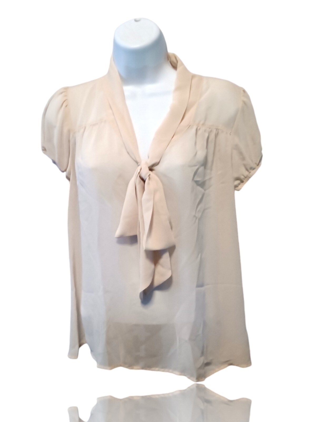 Forever 21 Size S V-Neck Sheer Pullover Blouse in Light Beige L-6