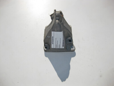 Mercedes-Benz A2722230704 Left engine mount bracket M272 V6 3.5L S 