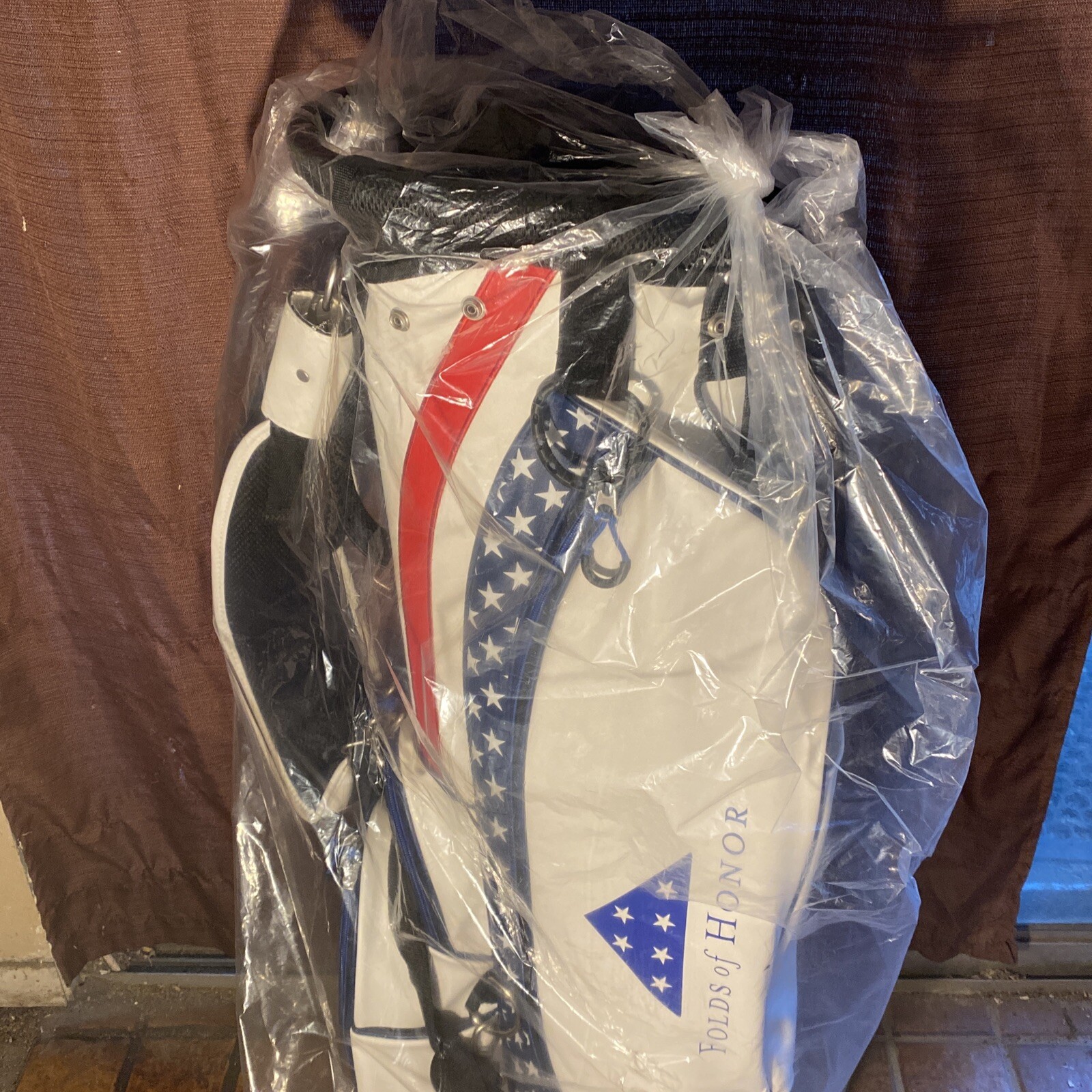 NEW Golf Bag Budweiser Folds Of Honor Red, White, Blue with Head Cover