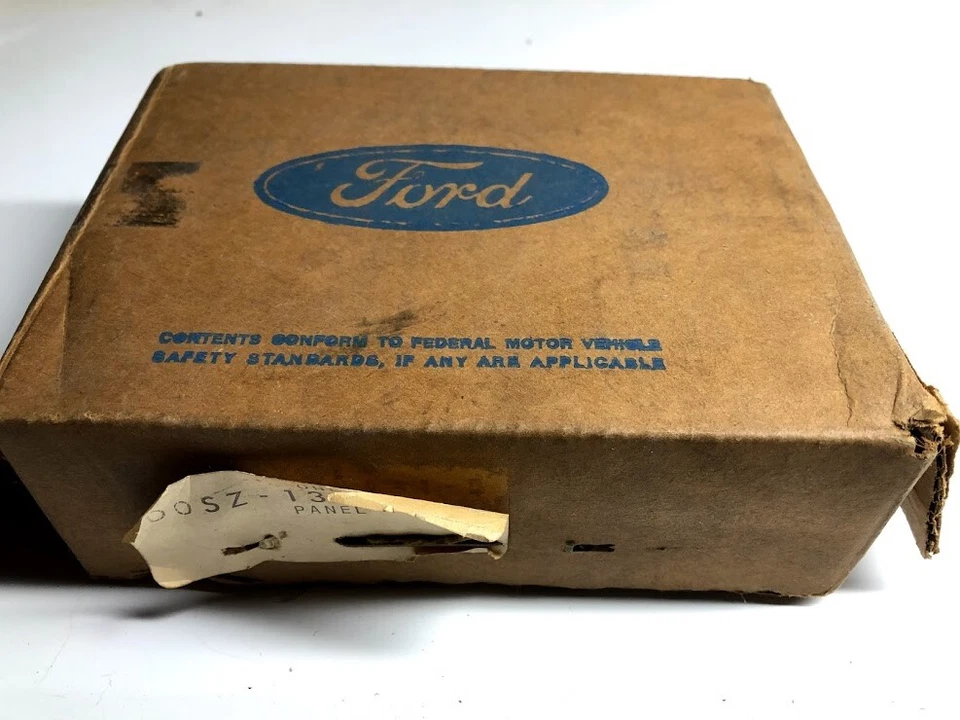 NOS 1970 Ford Thunderbird Headlight Headlamp Opening Finish Panel Foto 2 de 4