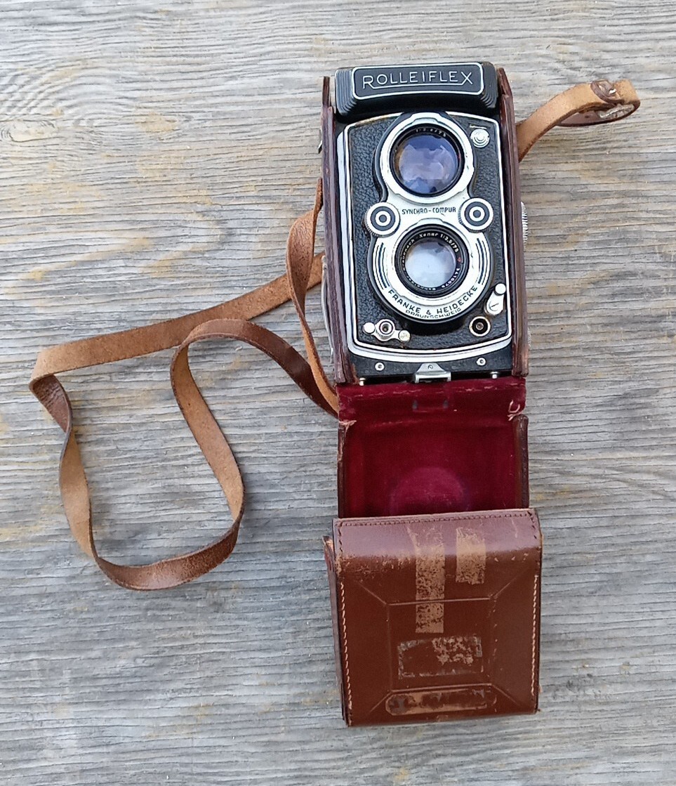 Vintage Rolleiflex Rollei 3.5F TLR Camera Xenar 75mm Lens F