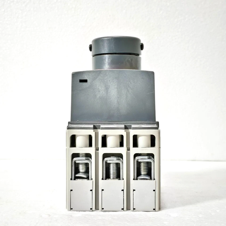 INTERRUPTOR DE CIRCUITO ABB 15A SACE TMAX XT1H 125 690VAC 500VDC NUEVO Foto 3 de 4