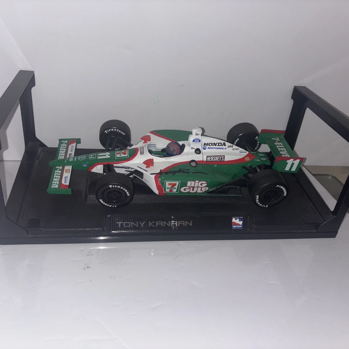 2010 Hot Wheels IZod TONY KANAAN #11 with Real Riders