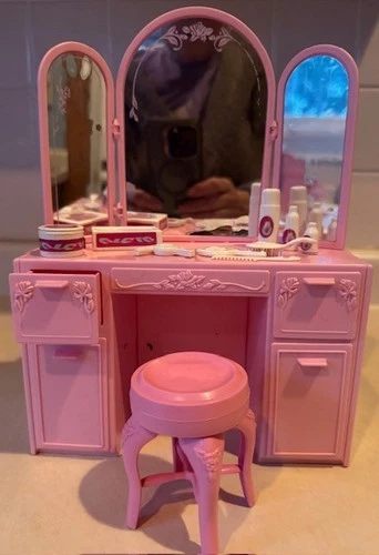 Barbie's Vintage 1987-Vanity Set