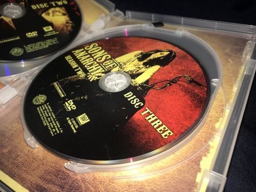 Sons of Anarchy: Season Two (DVD, 2010, 4-Disc Set) fast shipping bubble mailer - Picture 8 of 9