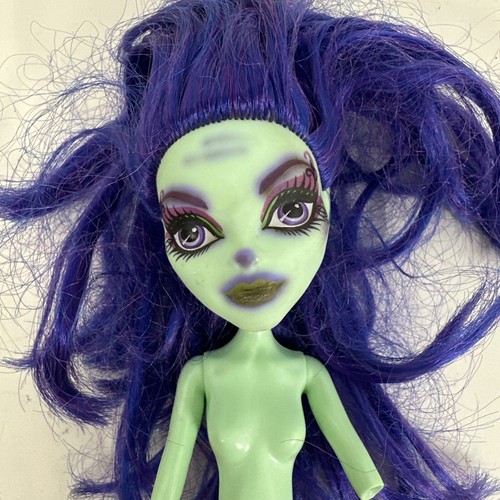 Muñeca Monster High Scream And Sugar Amanita Nightshade Mattel daños incompletos - Imagen 3 de 5