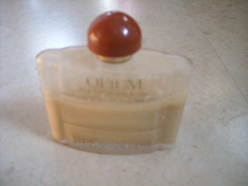 Yves Saint Laurent Opium Parfume Soft Body Veil 4 oz / 120 ml