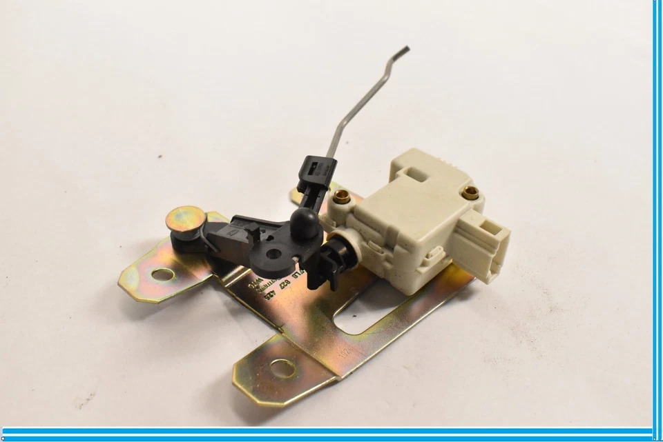 VOLKSWAGEN TOUAREG 2004-2007 MALETERO TRASERO PUERTA TRASERA CIERRE VENTANA MOTOR OEM Foto 2 de 4