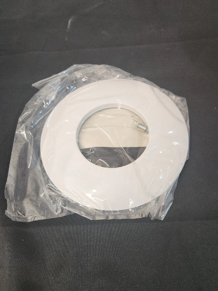 TR30W 6”  Open trim-White. K8 - Image 2 of 2