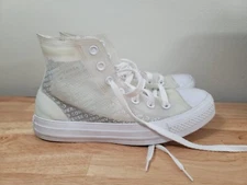 Size 5 Men / 7 Women - Converse Chuck Taylor All Star High Translucent 2020