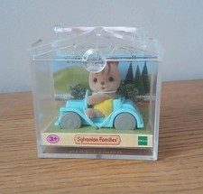 Sylvanian Families Baby Eichhörnchen im Auto Tragetasche neu mit Etikett