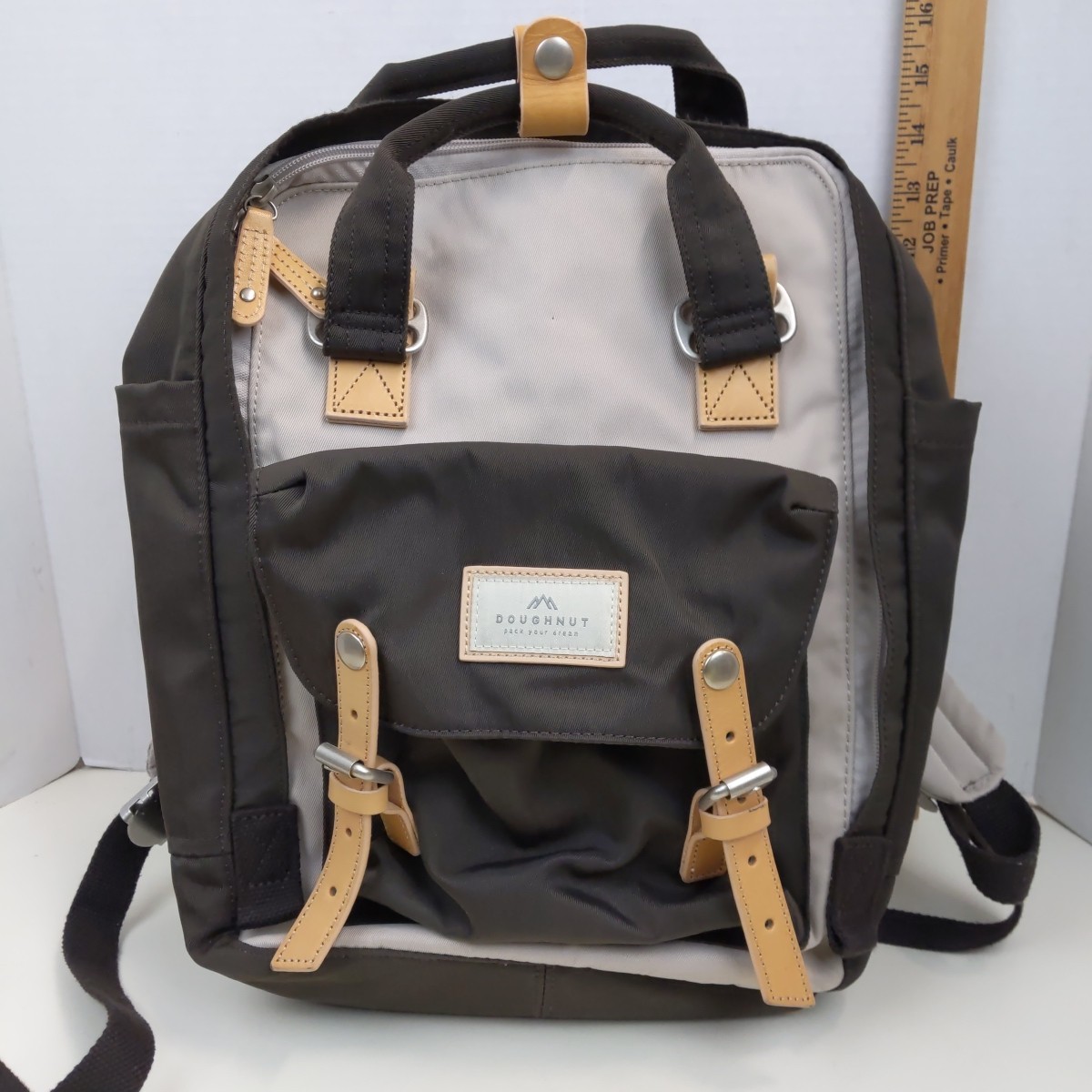 Mochila Donut Macaroon Marrón Beige Compartimiento para Laptop Viaje Bolso Escolar Cremallera