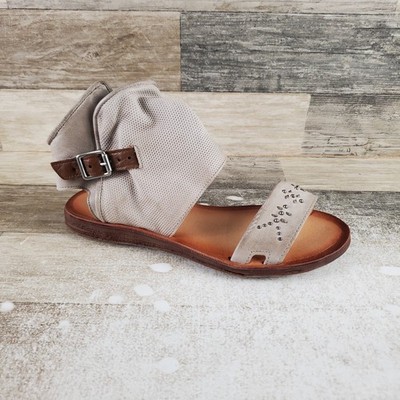 Miz Mooz Forge Womens Flat Sandals Sz 8.5 Stone Leather Buckle Side Zip Open Toe