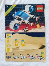 Lego SPACE FUTURON 6932 Stardefender 200 Space Astronaut Spaceship