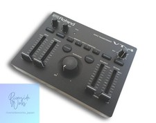 ROLAND VT-4 Voice Transformer Vocal Effects P...
