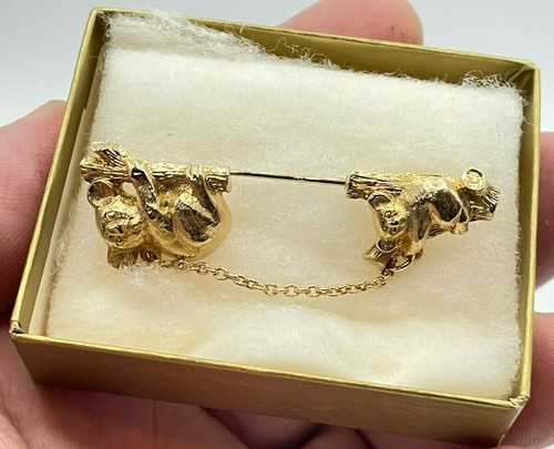 Vintage Avon Gold Tone Koala Bear Mama & Baby Stick Lapel Pin in Box!! - Picture 2 of 8