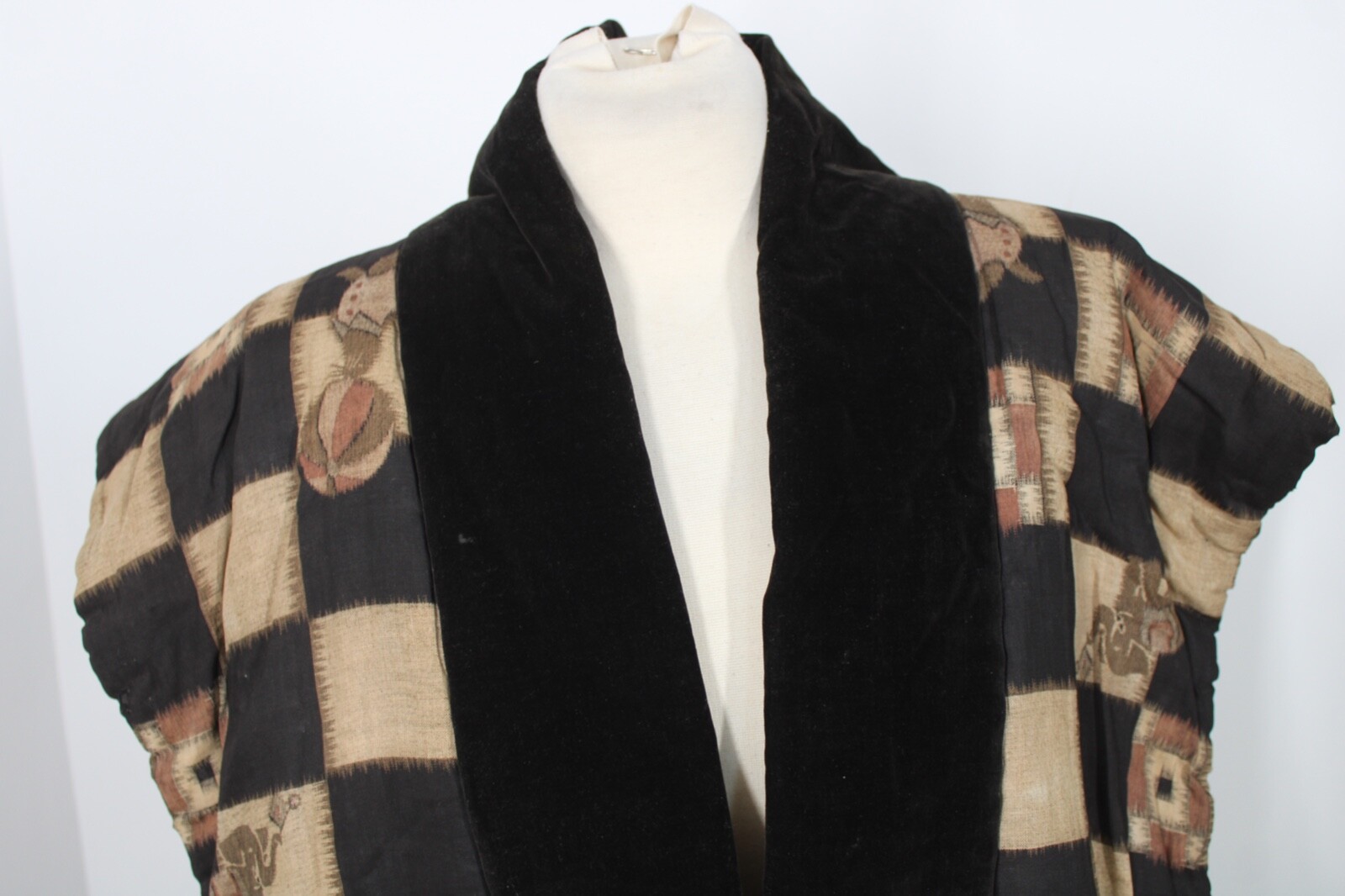 Vintage Handmade Brown Patchwork Padded Sleeveles… - image 2