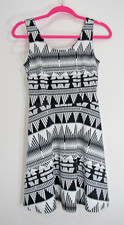New York & Company Small Geometric Black & White Fit & Flare Sundress w/ pockets