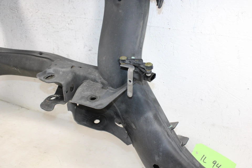 Submarco trasero travesaño Mercedes-Benz GL450 2013-2016 OEM IL94 Foto 3 de 4