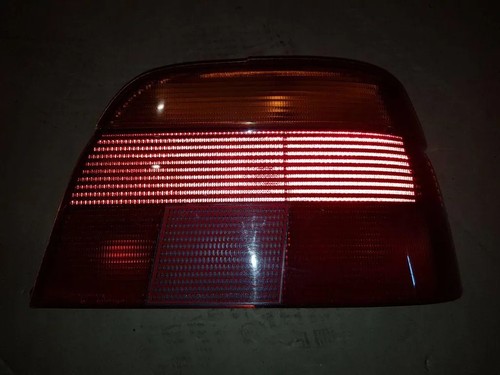 BMW 5 E39 Rücklicht hinten links 8358032 2.50 Petrol 125kw 2000 33751787