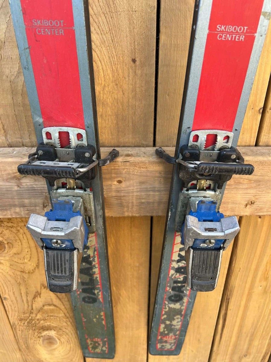 VINTAGE Alpine Snow Skis 150 cm TAGORA GALAXY Downhill Retro
