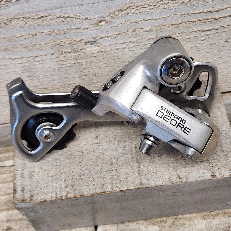 Vintage Shimano Deore RD-MT60 Rear Derailleur Long Cage Japan MTB Touring 6 or 7 - Image 2 of 4