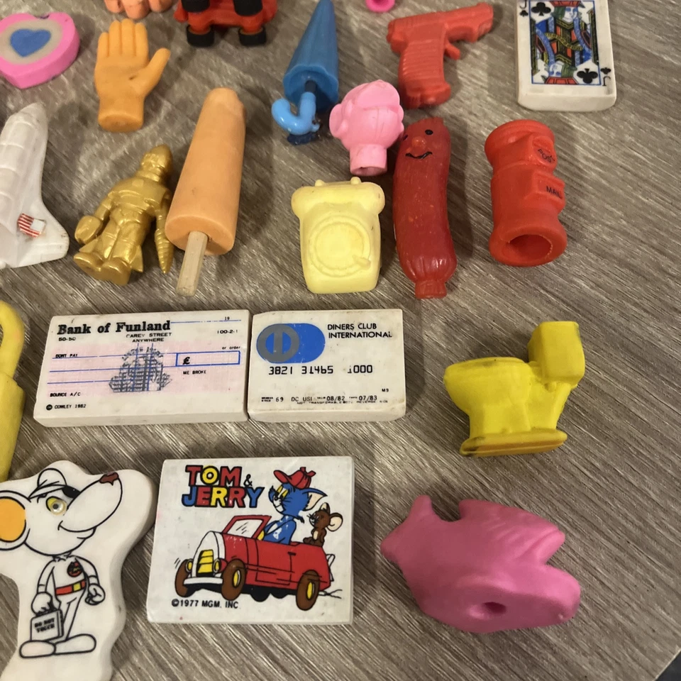 *VINTAGE RETRO 70s 80s Job Lot of Novelty Erasers Rubbers Large Lot G1Y - Image 3 of 4