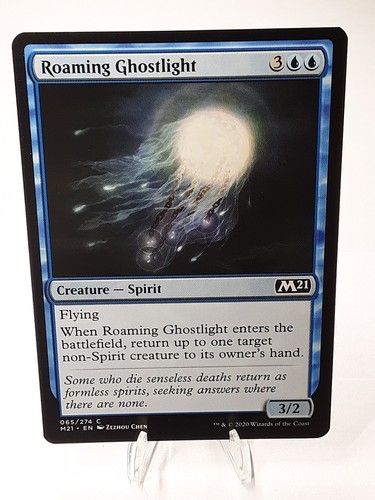 MTG - M21 - Roaming Ghostlight (065/274)