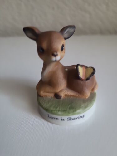 1980er Hirsch Russ Barrie & Company LOVE IS SHARING Figur 5717 Größe 2,5 Zoll