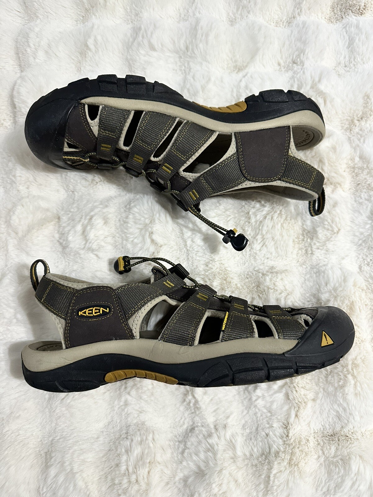 Sandalo KEEN Newport H2 da uomo 13 verde bungee pizzo impermeabile escursionismo trekking 1008399