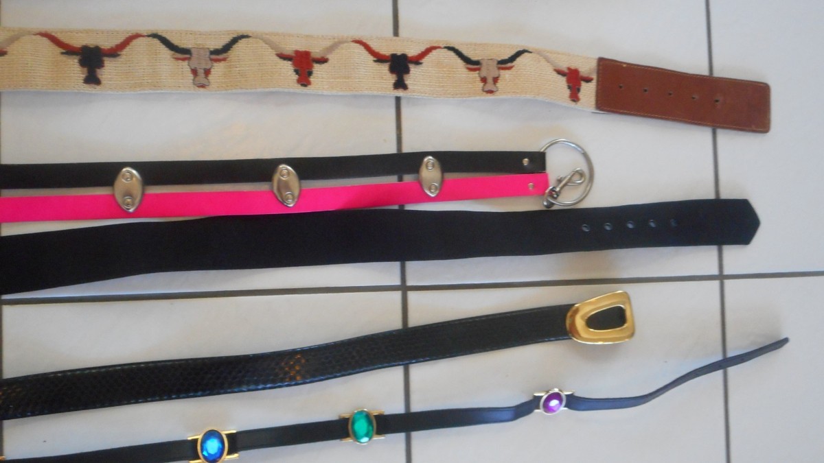 Lot Six Vintage Belts 1980 display picture 1