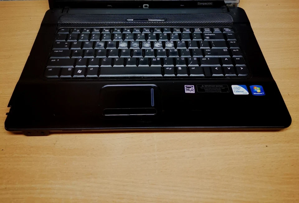 Compaq 610 Personal Computer - Black - Unit Only (VC398EA) *FAULTY - Spares... - Image 2 of 4